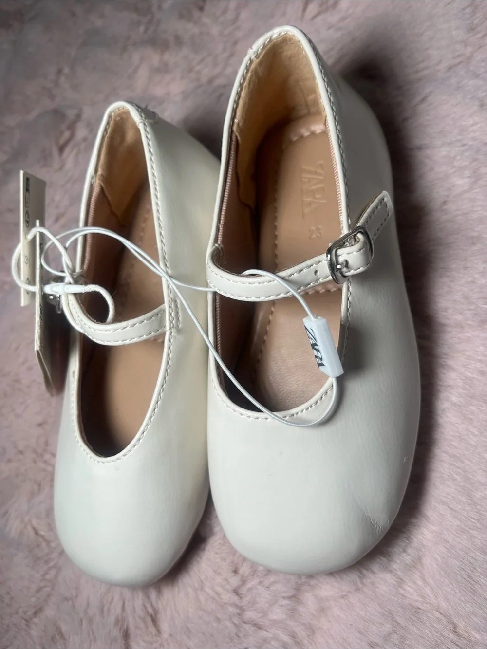 ZARA Girls' Off-White Mary Jane Dress Shoes